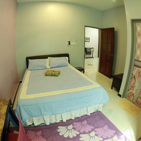 Twin Castle Homestay Kuala Pilah Eksteriør bilde