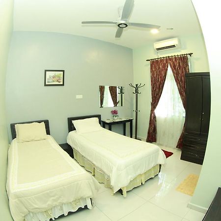 Twin Castle Homestay Kuala Pilah Eksteriør bilde