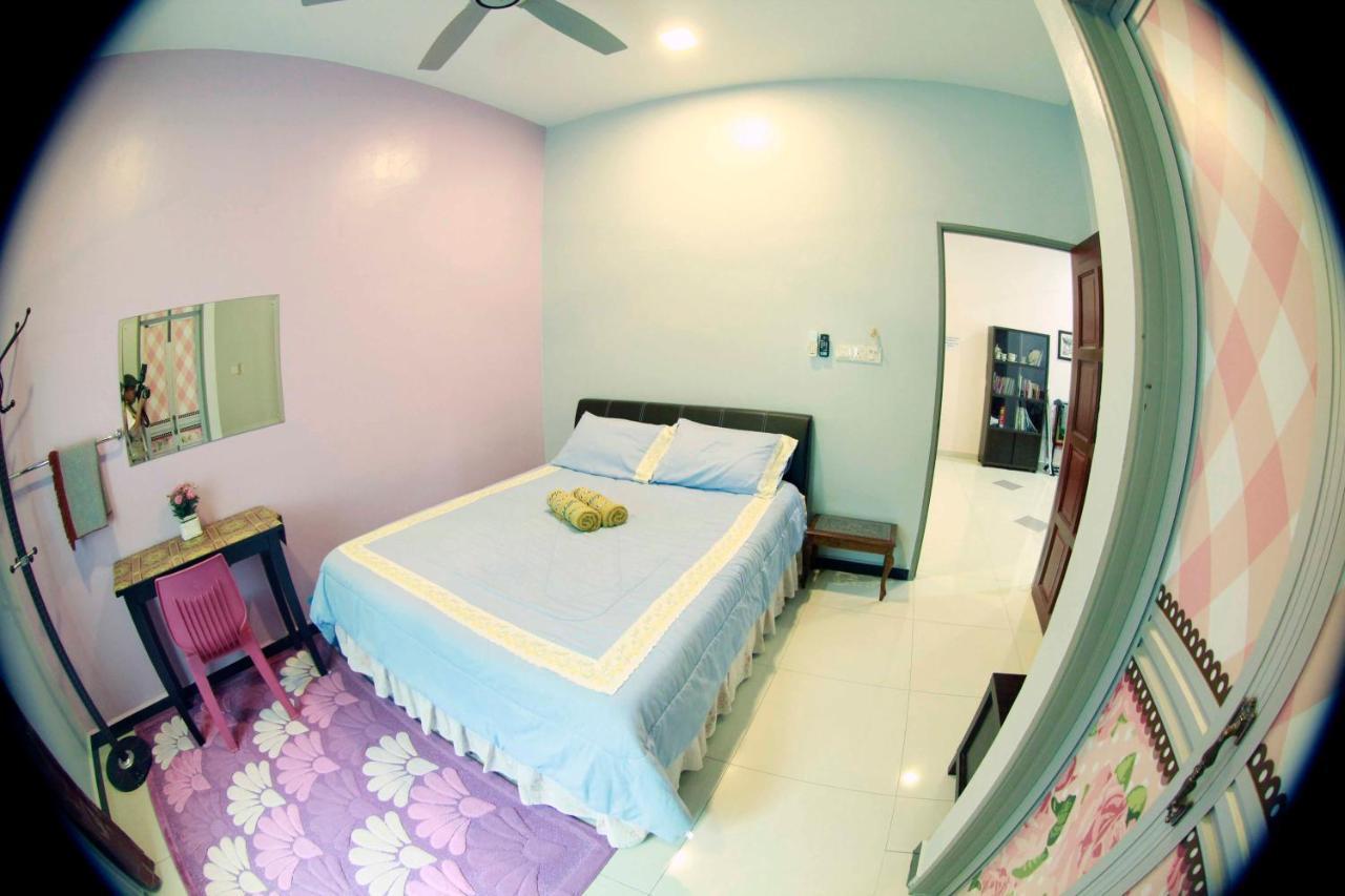Twin Castle Homestay Kuala Pilah Eksteriør bilde