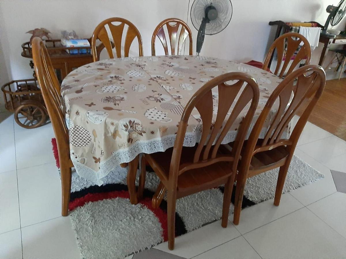 Twin Castle Homestay Kuala Pilah Eksteriør bilde
