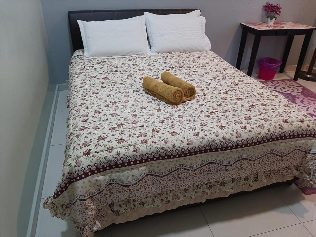 Twin Castle Homestay Kuala Pilah Eksteriør bilde