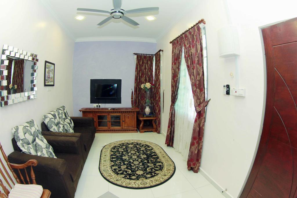 Twin Castle Homestay Kuala Pilah Eksteriør bilde